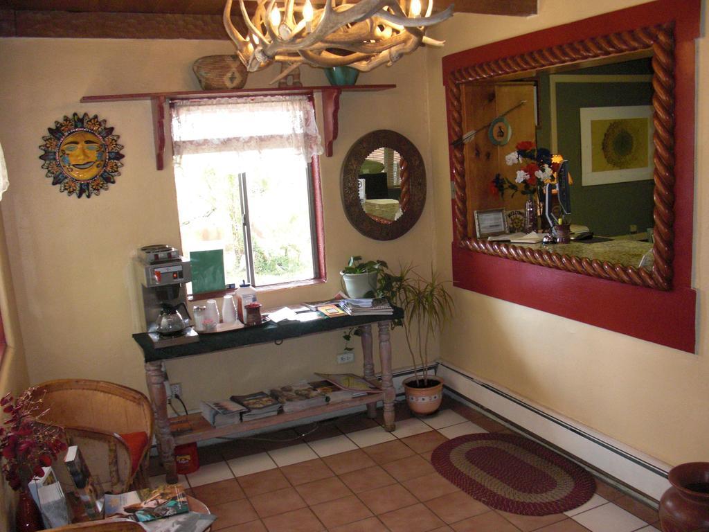 Sun God Lodge Taos Exterior foto